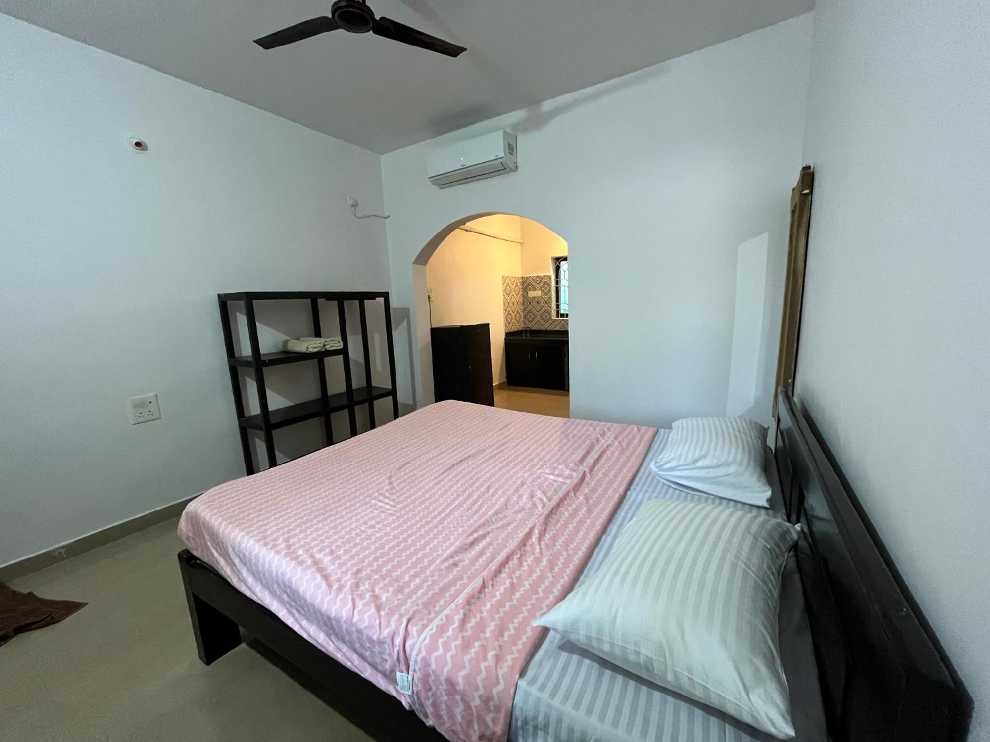 Hotel God'S Gift Morjim Exterior foto